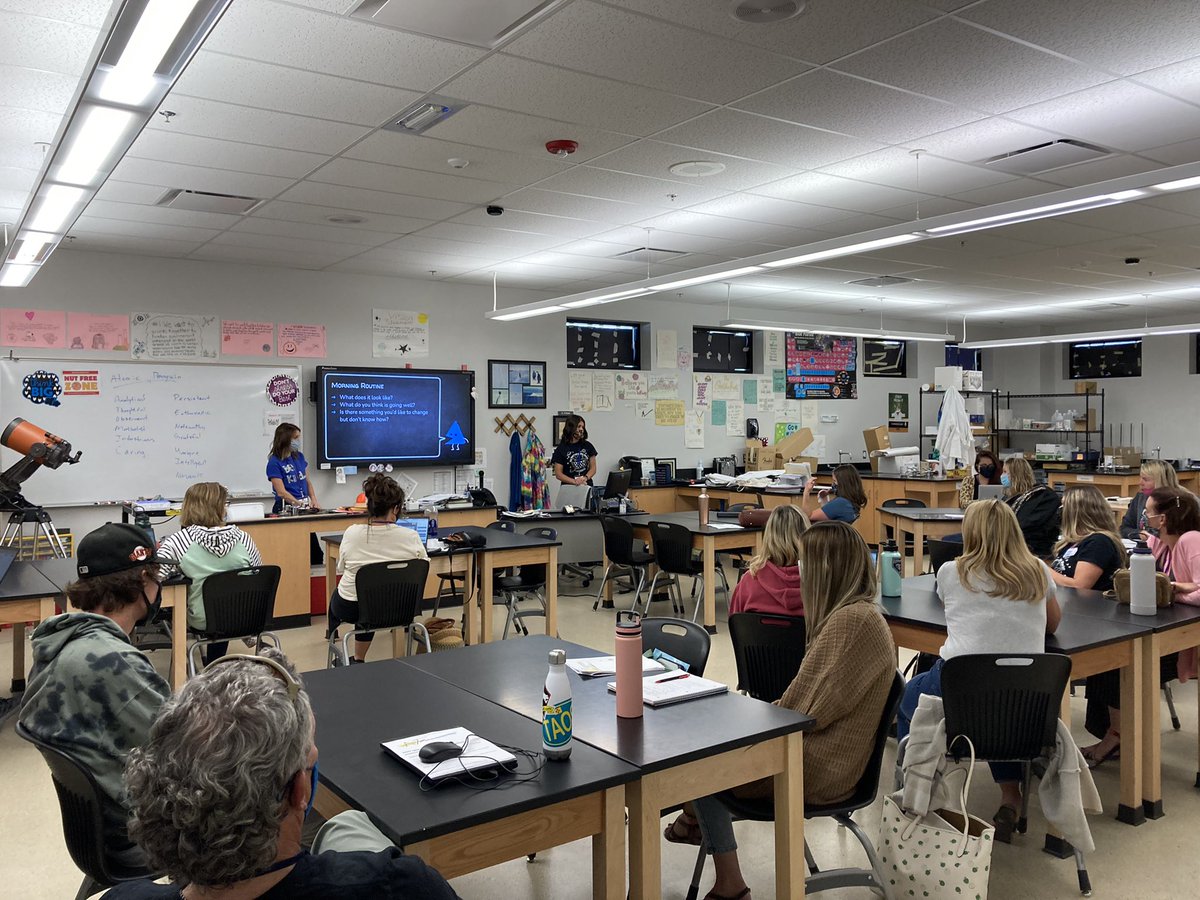 GesprincipalB's tweet image. EPIC Day of  adult learning at the DCSD Learning Forum. #epiclearning #evolvingeducation.