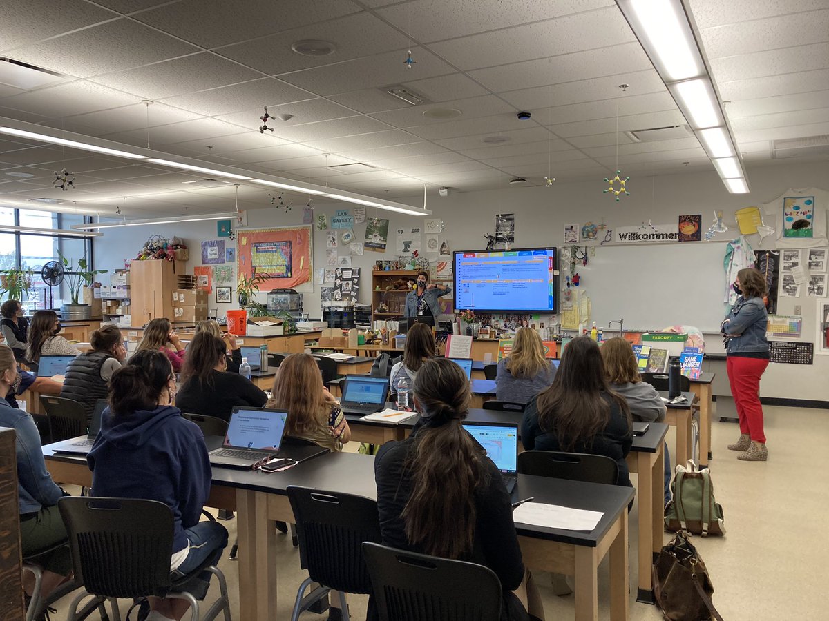 GesprincipalB's tweet image. EPIC Day of  adult learning at the DCSD Learning Forum. #epiclearning #evolvingeducation.