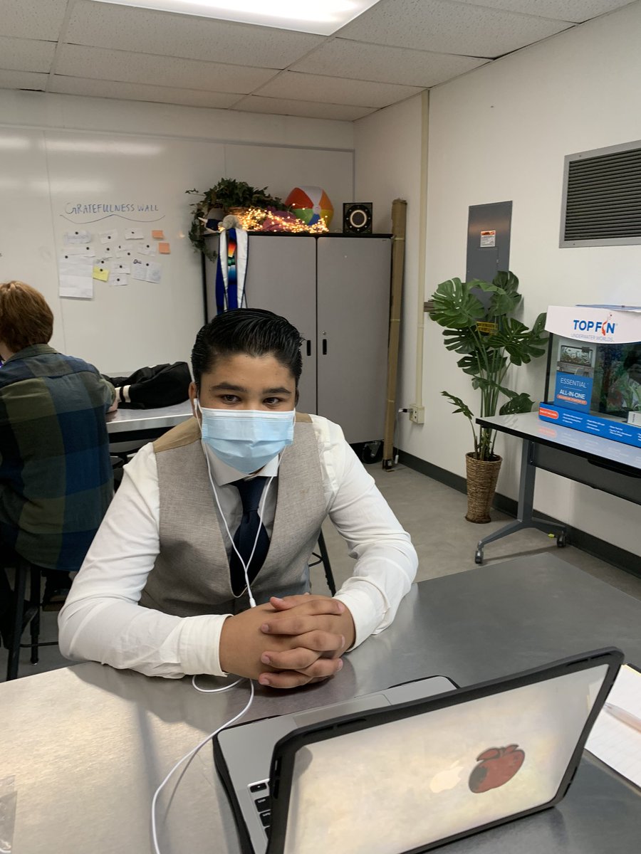 Julia Cruz tweet media