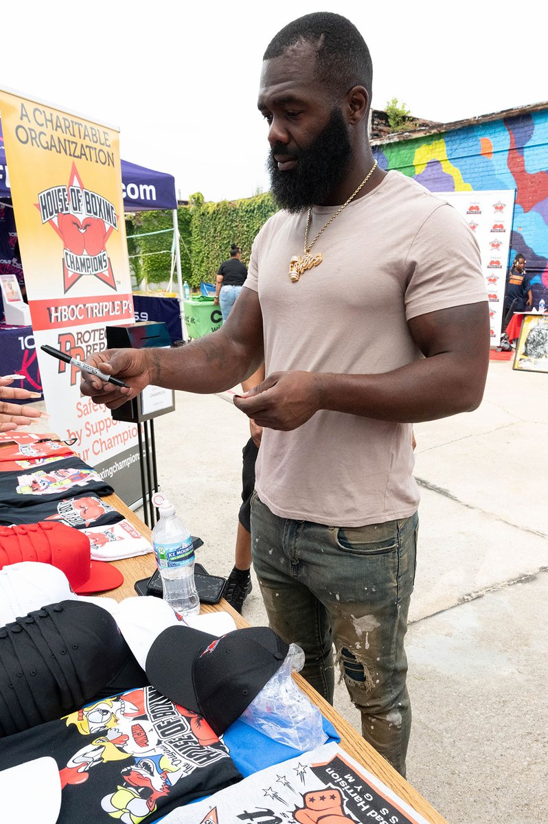 hobccornerfocus's tweet photo. Checking out HOBC's Swag table at the Tony Harrison 'Fight For Safety' fundraiser. @AlBernstein  @Iamboxing  #boxing #detroit #superbadacademy #fightforsafety https://t.co/QnIJAfgsmn