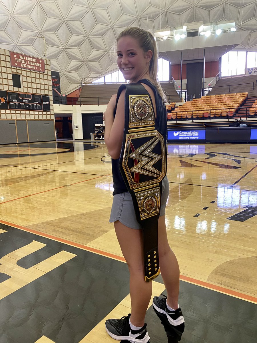 The NEW week 7 champion <a href="/kenziecrusoe21/">Mackenzie Crusoe</a>