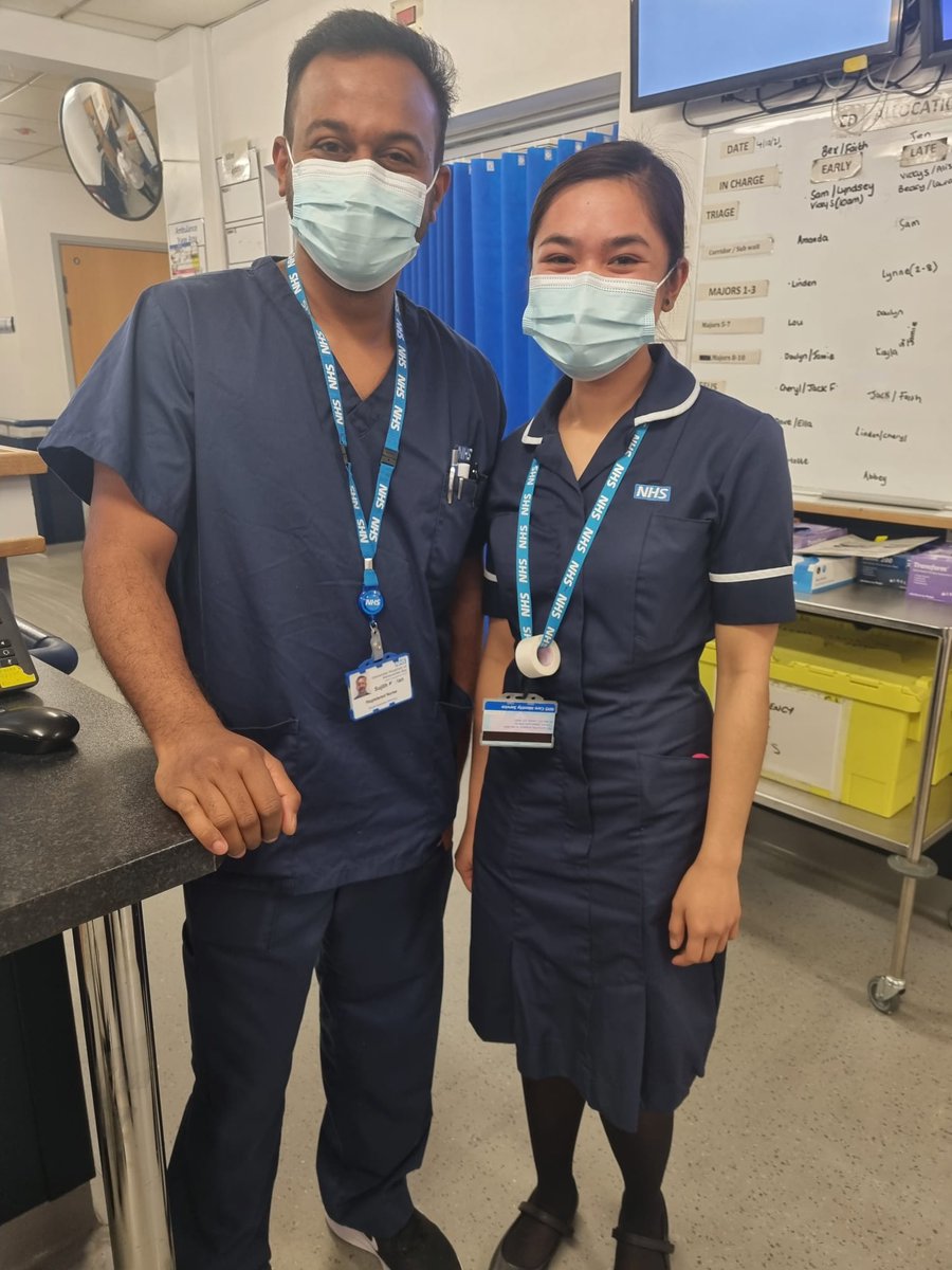 Good luck to our new band 6's starting there secondments in ED yesterday <a href="/ed_rli/">ED_RLI</a> <a href="/caron_graham/">Caron Graham</a>