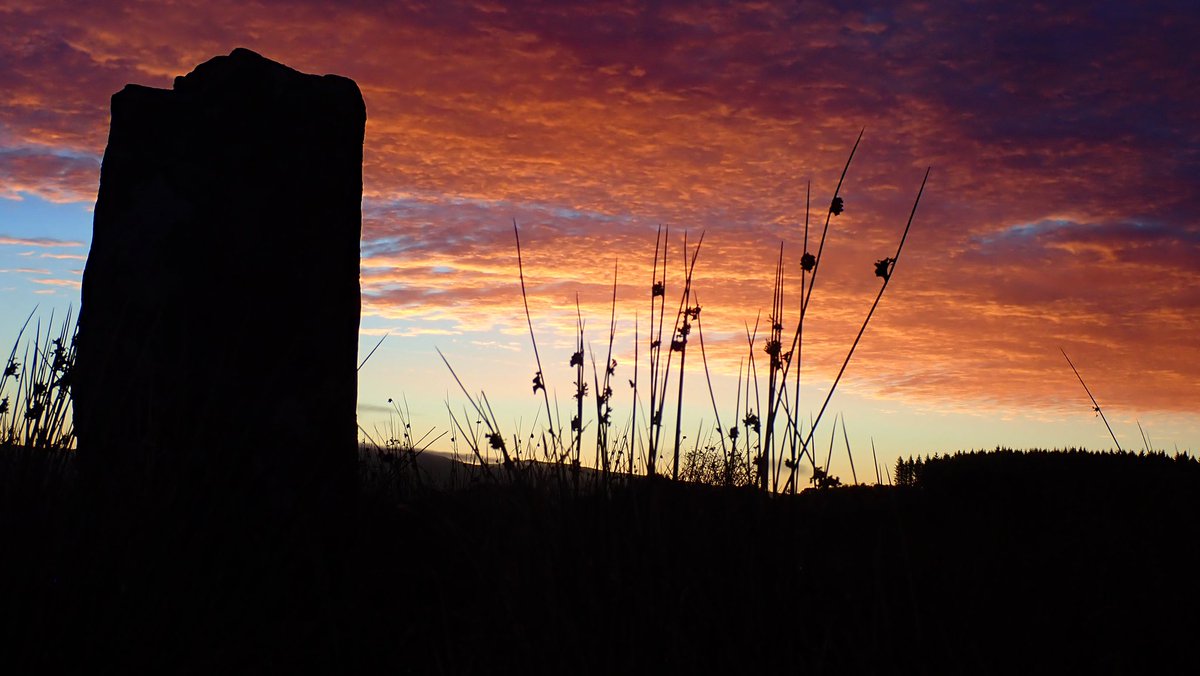 LifeAfloat's tweet photo. I looked out the window to see the promise of an incredible sunrise so I grabbed my camera and ran up to greet the dawn beside the ancient Balliscate standing stones. I’m pleased I did. I hope you enjoy a wonderful day folks. 😊 https://t.co/1J3XHqtu2I