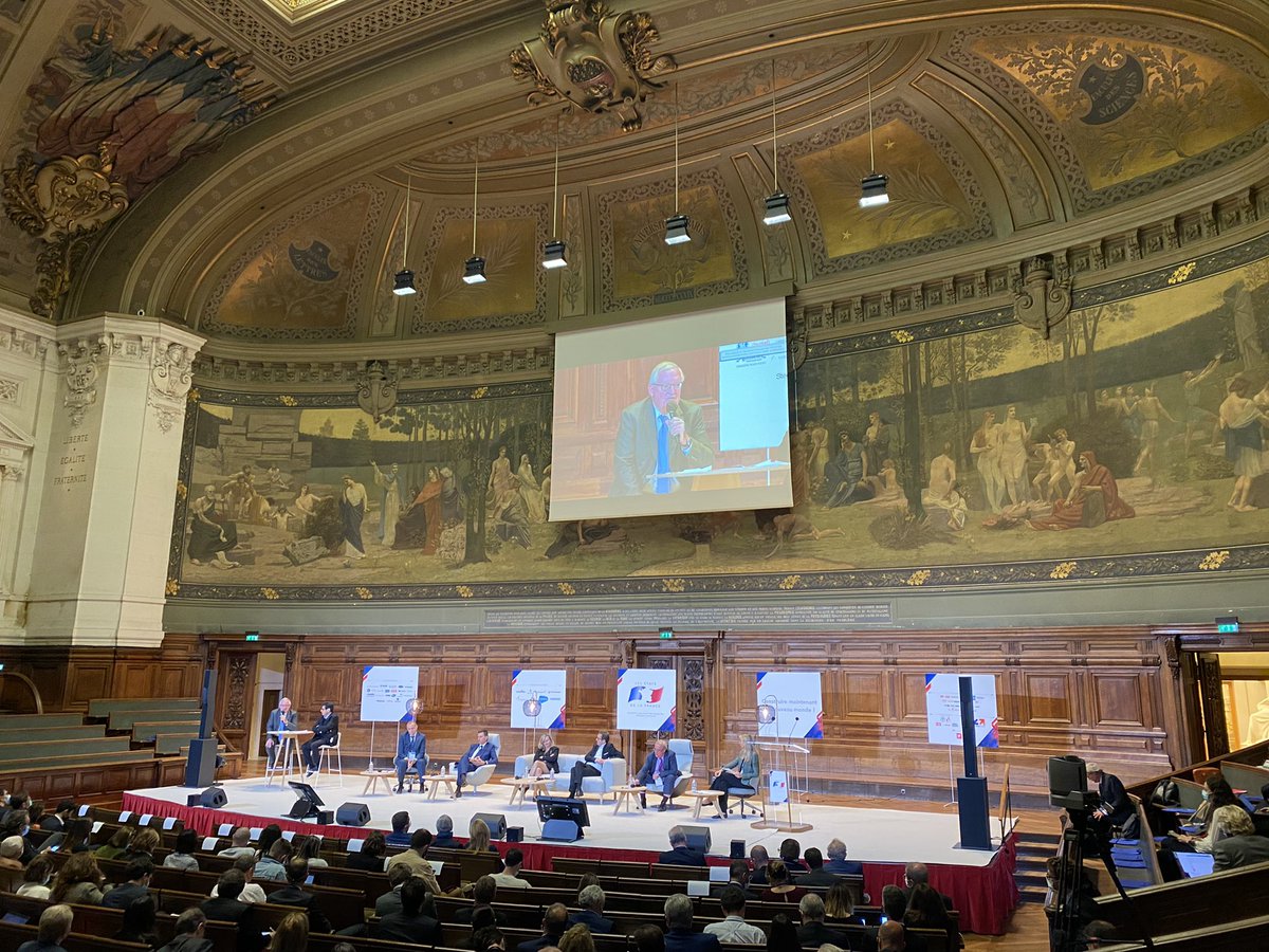 Les États de la France hier et aujourd’hui soulignent tant la place de leader de la France en matière d’attractivité que l’amélioration de sa position depuis deux ans.