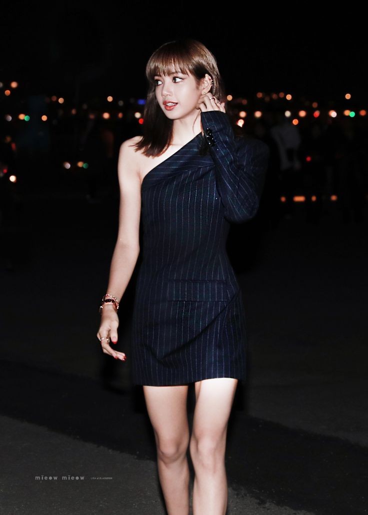 l0lis3n's tweet photo. เมื่อไหร่วายจีจะเลิกดักดาน จะเลิกกันซีนลิซเอ่ยย แกไม่รู้จริงๆหรอว่าเวลาลิซไปออกงานนี้ออร่ามันจับขนาดไหนอ่ะ #YGLetLisadoHerWork https://t.co/7gZSRZA1Wj