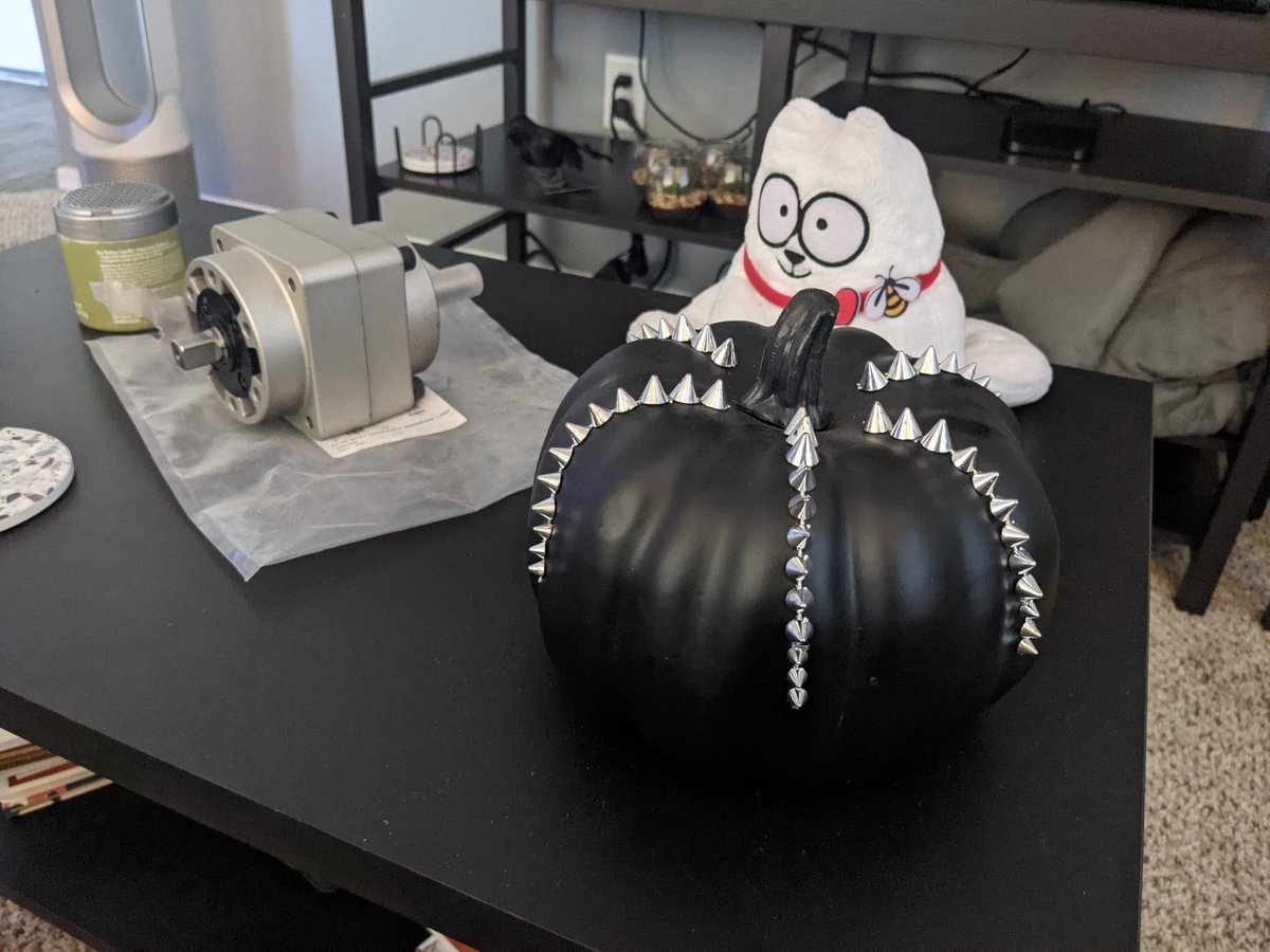 bensmith0823's tweet photo. Some of the Halloween decorating in my sister's apartment, It was only October 1st.

A Pneumatic actuator 
(for something in an aircraft)

A punk'n.

Simon's Cat. https://t.co/jAW8hvKfaY
