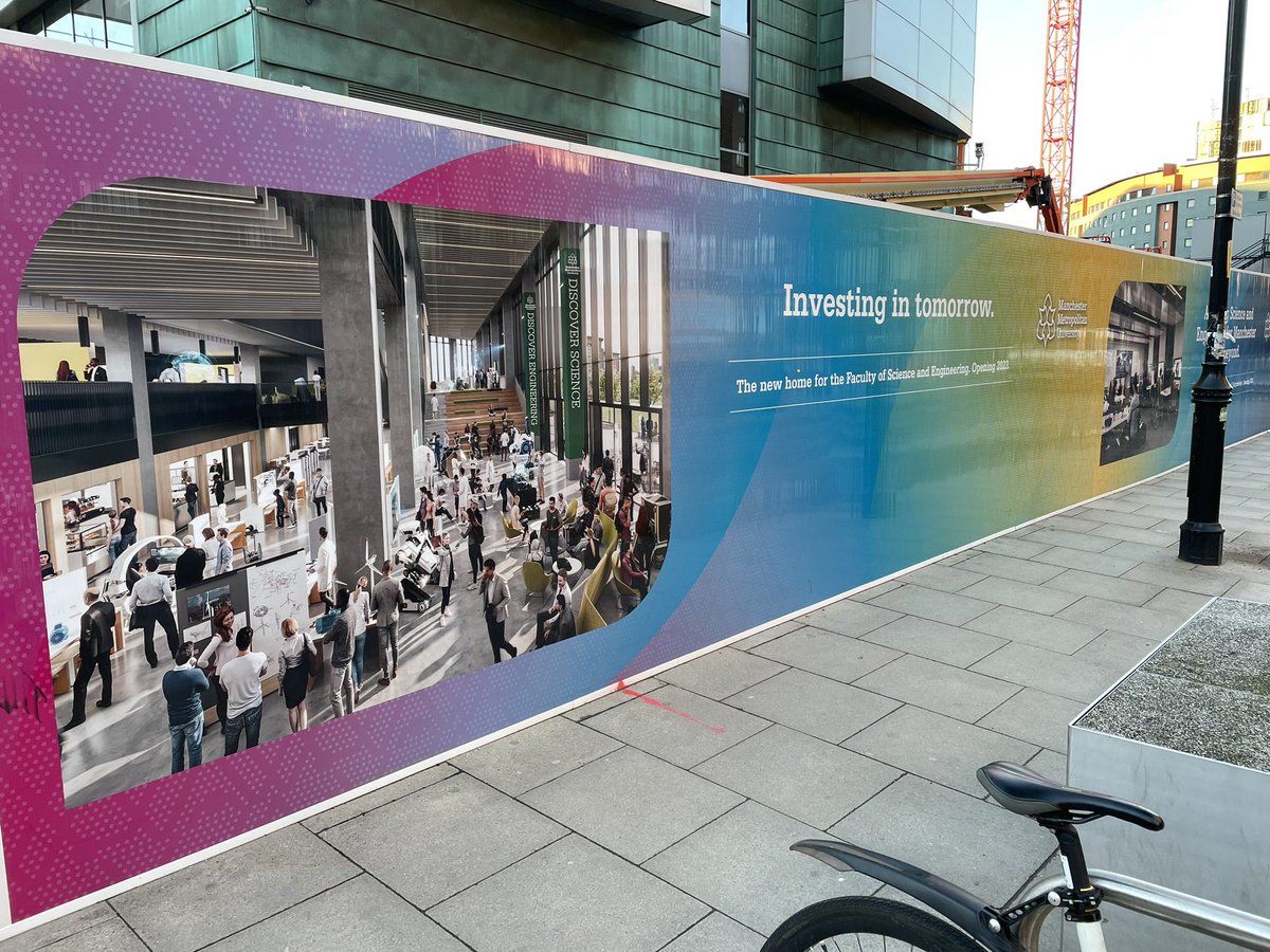 ProfAndyDainty's tweet photo. Wonderful to see our new @ManMetUni building for @MMUEngage going up in the Manchester sunshine! A stunning new facility to support world-class science and engineering education and research at the gateway to the @OxRdMcr https://t.co/mEUflzS4Aw
