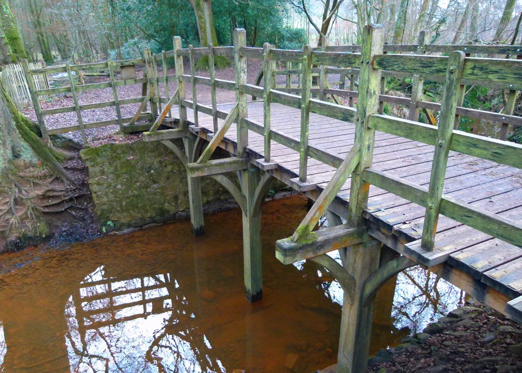 bitaboutbritain's tweet photo. #Pooh Did I hear that someone's selling #PoohBridge?
Where will the children play? I feel an expotition coming on.
https://t.co/40BOz5pQ64 https://t.co/QEFnNOe4BV