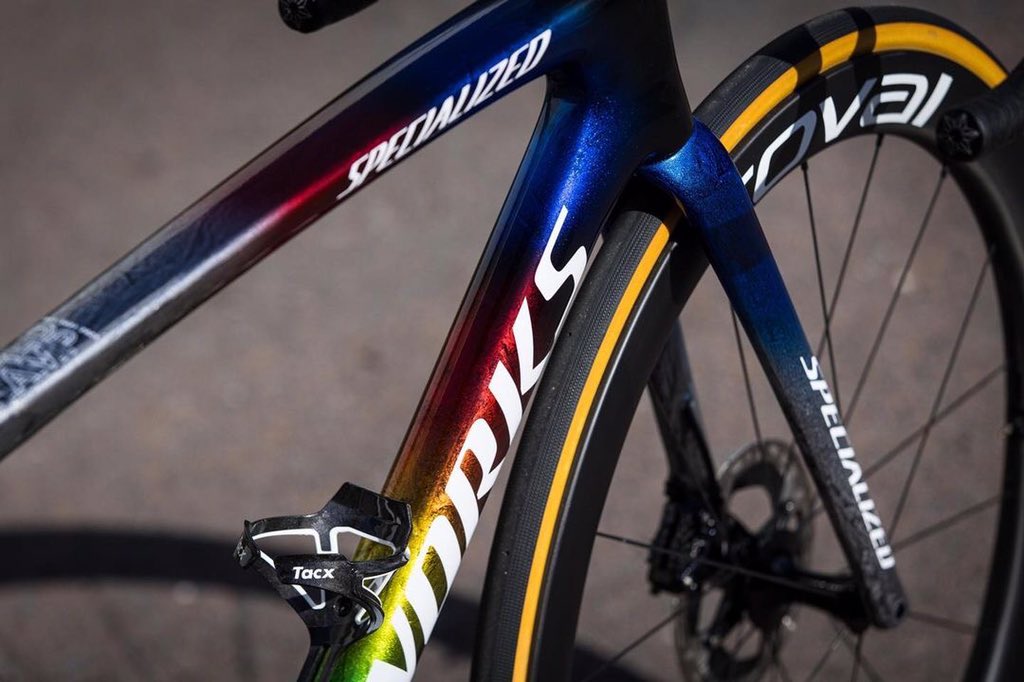 soudalquickstep's tweet photo. .@alafpolak1’s Rainbow Stripes may be the same, but his S-Works Tarmac SL7 has a whole new World Championship look and we love it 😍
#tarmacsl7 #iamspecialized https://t.co/l9cKCRhXxc