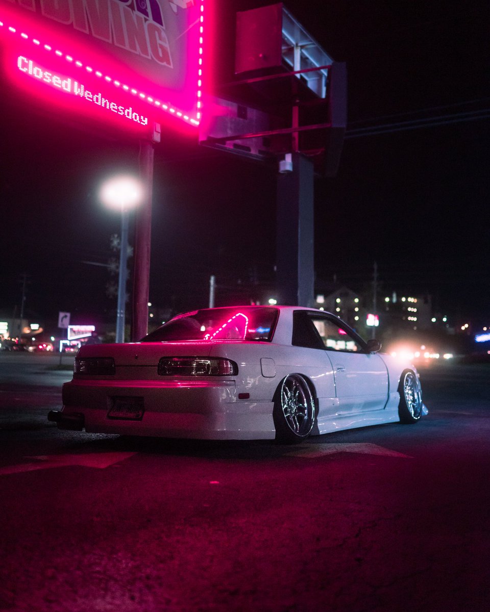 GageP77's tweet photo. Cyberpunk or Gatlinburg? https://t.co/lwD6debc6B