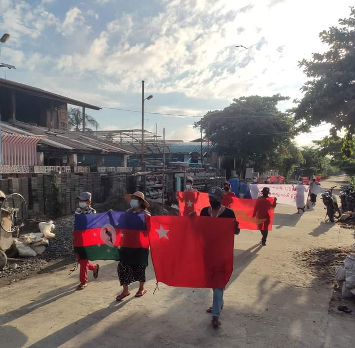 miN13700's tweet photo. The people of Kalay township held their 241st protest against the military junta, paying respects to the CDM heroes &amp; PDF comrades, on the morning of October 6.

LEGALIZATION OF NUG
#Oct6Coup
#WhatsHappeningInMyanmar https://t.co/OVzrM7oG3y