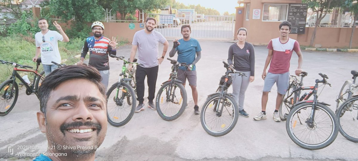 Ride to Honey bees farm and encouraging the new beginners 

Thanks to @shivak2reliance  for coordinating with the people and Organizing the ride 

#CYCLEFORCHANGE

#Cycle #cycling #cyclist #explore #honeybees #fun #freshair #roads #greenery #climate #pedal #warangal #Telangana