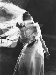 merlinpapin3's tweet photo. #WatchingClassicsChallenge2021 Octobre #FilmsMuetFrance avec (découverte) #LaChutedelaMaisonUsher de #JeanEpstein (1928) avec #JeanDebucourt #MargueriteGance Charles Lamy Fournez-Goffard et Luc D’Artagnan

@Jouxplane83 @FredOL69007 @tbarnaud https://t.co/BM72XT6Ddt