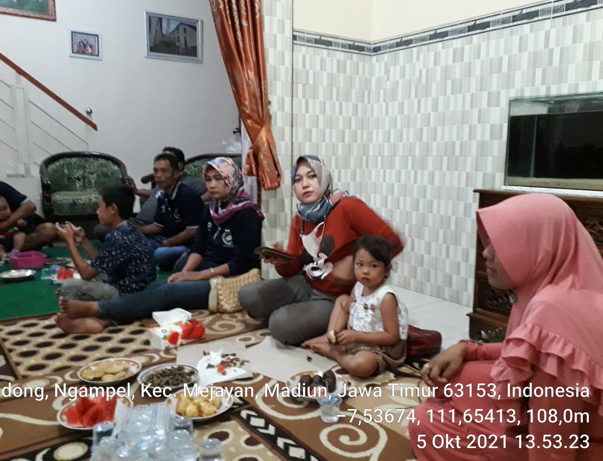 Susiloanto5's tweet photo. Selasa(5/10),susilo eko,luhkan kab.madiun,di paguyuban pedagang ikan pasar mejayan,pembinaan pemasaran ikan segar,#binamutu
#GiatLuhsatminkalbwi #luhlapor #Madiun #pemasaranikan @bppp_banyuwangi @brsdm_kp @puslatluhkp https://t.co/Tx9eoa5DMO