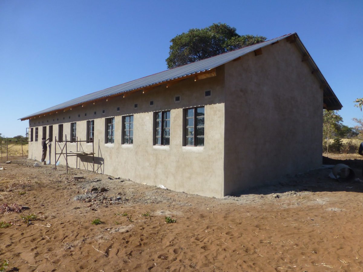 TeamZim3's tweet photo. #EDTheGameChanger

As part of implementing #Vision2030 anchored on the NDS1 Govt has started the construction of 3 000 schools around the country as it lives to @edmnangagwa’s promise of modernising the education sector #Bulilima @zanupf_patriots @MoPSEZim @RMajongwe @zimta01 https://t.co/1MRXAm9RlC