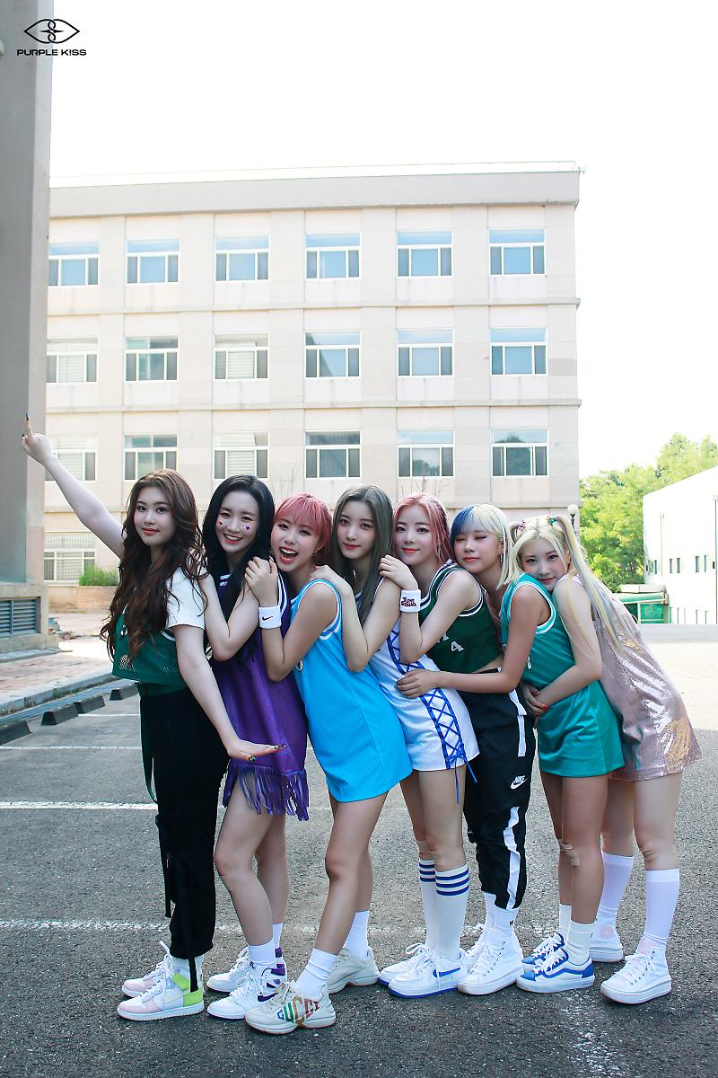 irehsquirrell's tweet photo. Kewangian akun ini 😁

@RBW_PURPLEKISS #PURLE_KISS #퍼플키스 https://t.co/7tfdZF966v