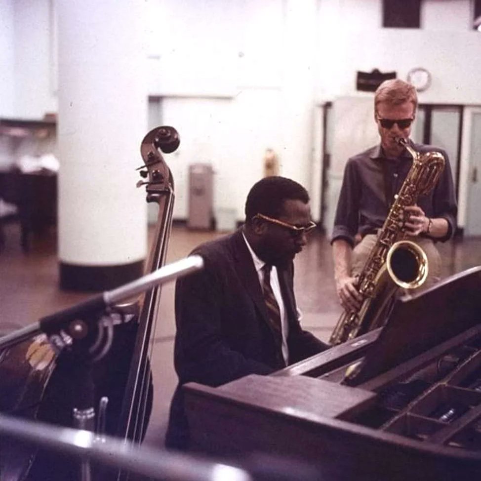 Thelonious Monk and Gerry Mulligan
photo by Bob Parent
#theloniousmonk #gerrymulligan #jazz #jazzmusic #jazzmusician #jazzismyreligion #jazzisart #jazzphotography #jazzphoto