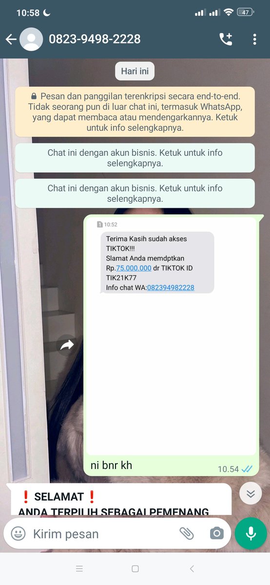 hueruf's tweet image. ATI ATI YA LO PADA KALO DI SMS GINI WKWKWKWKWK GUE KETAWA BGT ANJIR