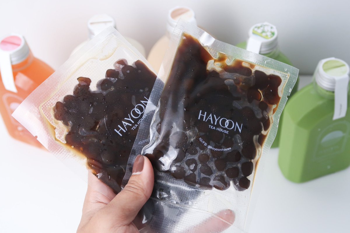 MODTRIMOSA's tweet photo. ชาไข่มุกอีกหนึ่งเจ้าที่อยากแนะนำให้ลอง Hayoon House ชาแต่ละตัวดีมากหอมมันเข้มข้น ในส่วนของไข่มุกคือโครตดี เอามาอุ่น Microwave 30 วิ หนุบหนับหอมอร่อยมากดูดเพลินๆ เลย เขามีหลายเมนูให้เลือก ใครที่ชอบเครื่องดื่มรสชาติเข้มข้นแนะนำให้ลอง อร่อยจริง👍🏽 #อร่อยไปแดก https://t.co/ENu9Cctl7E