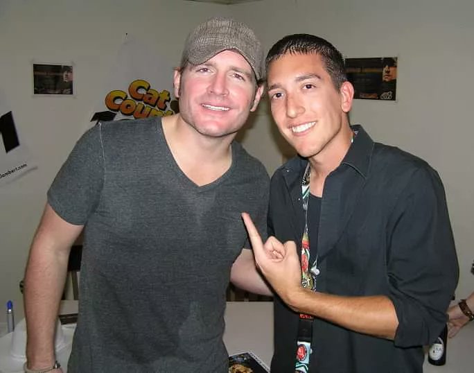 Jerrod Niemann (@jrodfromoz )
What an awesome human being this guy is. Haven't seen him in years. Got to work with him when he did an episode of Taste Of Music. Good people.
-
#jerrodniemann #music #country #countrymusic #joelxero