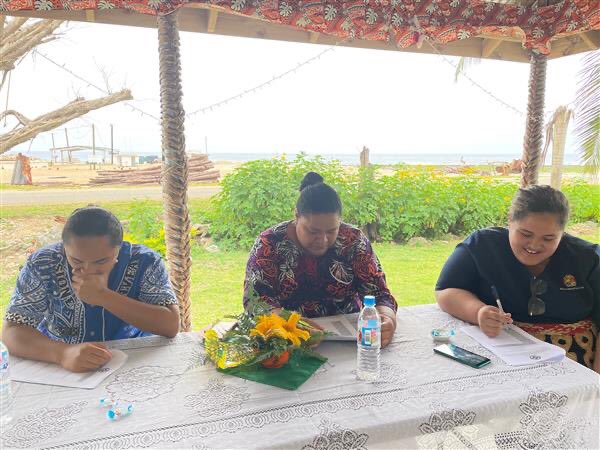 Legislative Assembly of Tonga (@tongaparliament) on Twitter photo #TeamEua taking applications to the women and guiding them through the application process. Join us for #TongaWomensParliament2021. Apply now at parliament.gov.to or call 24-455. Applications deadline: 4:30pm October 15. #TWYP2021 <a href="/UNFPAPacific/">UNFPA Pacific</a> <a href="/UNICEFPacific/">UNICEF Pacific</a> <a href="/UNDP_Pacific/">UNDP Pacific Office in Fiji</a> #TeamEua taking applications to the women and guiding them through the application process. Join us for #TongaWomensParliament2021. Apply now at parliament.gov.to or call 24-455. Applications deadline: 4:30pm October 15. #TWYP2021 <a href="/UNFPAPacific/">UNFPA Pacific</a> <a href="/UNICEFPacific/">UNICEF Pacific</a> <a href="/UNDP_Pacific/">UNDP Pacific Office in Fiji</a>