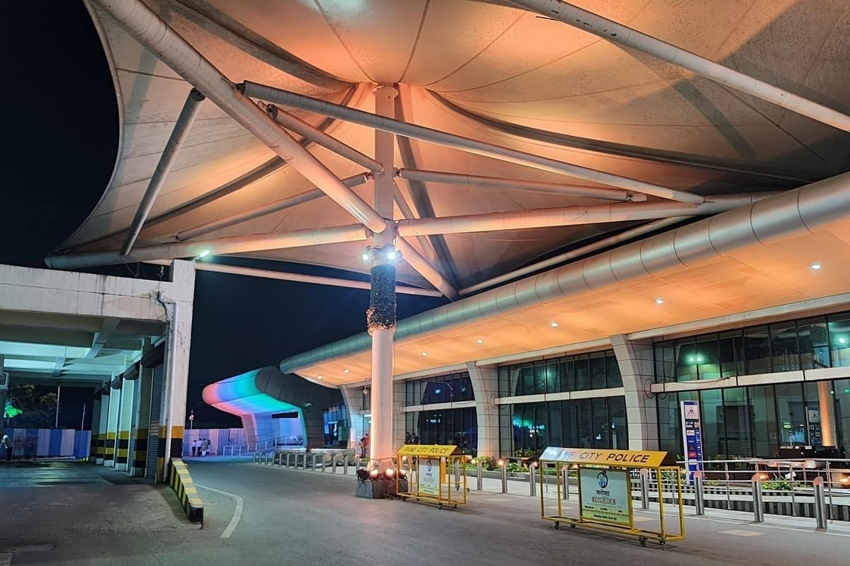 travelobiz's tweet photo. Pune Airport To Remain Closed For 14 Days From Oct 16, All Flights  Suspended

#Airport #AirportClosed #FlightsSuspends #IndianAirForce #PuneAirport #ResurfacingWork #Runway

https://t.co/g2gjWTtgFb https://t.co/06GjeCuFGM