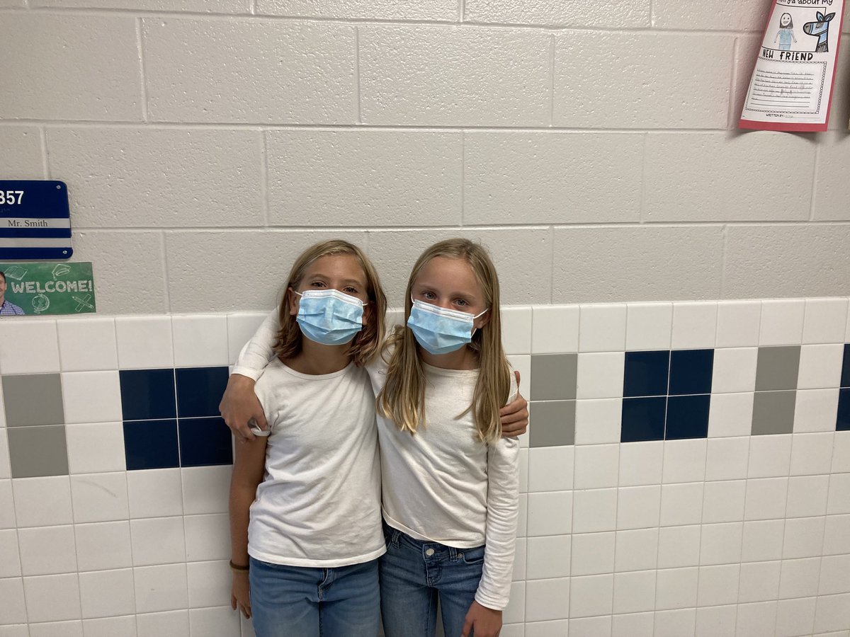 Twinning was a blast today!  There’s nothing better than a show of school spirit.  ⁦<a href="/TAHSknights/">Knights Football</a>⁩