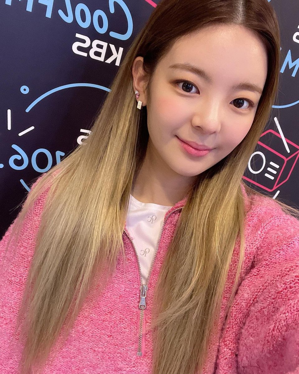 ITZY_WT's tweet photo. [kbsgayo Instagram Update] 211006

ITZY at 'Jung Eunji's Gayo Plaza'

https://t.co/qo4D11wuBC

#ITZY #있지 @ITZYofficial https://t.co/34HAvYNrVs