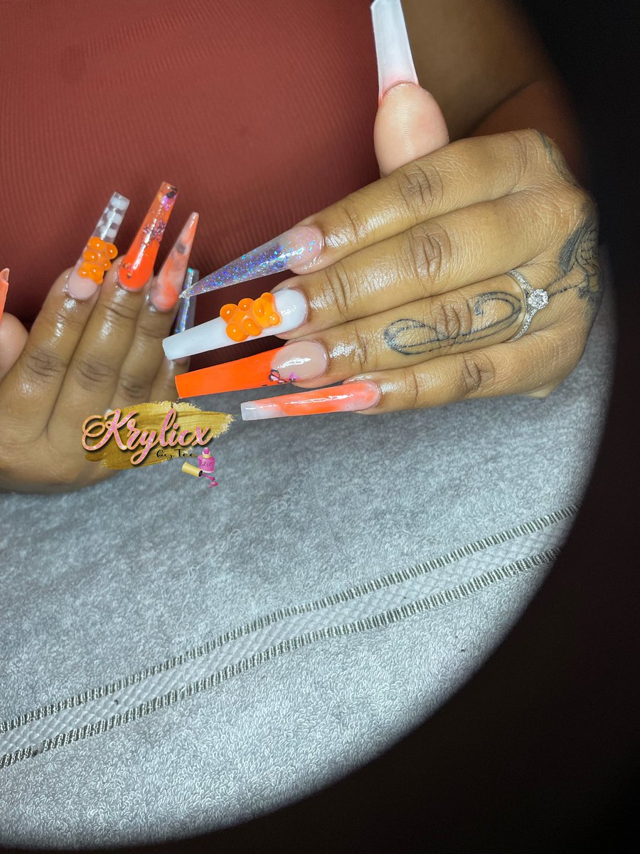 krylicxbytee's tweet photo. @AriTheDon 📍ATLANTA Nail tech 💅🏽 
IG:@ Krylicxbytee https://t.co/lUhuQdMt3l