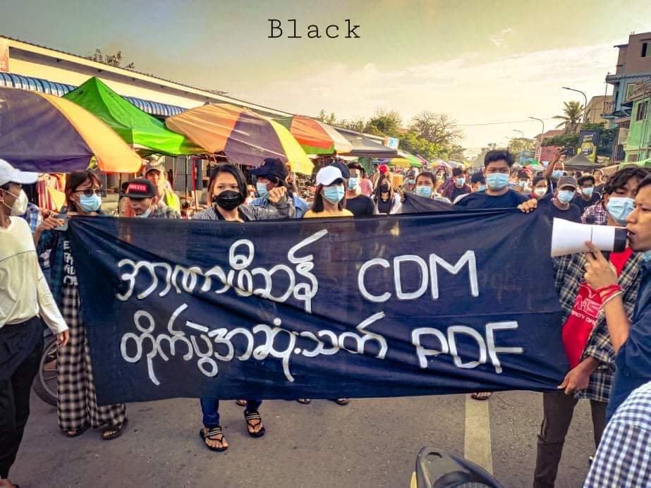 IrrawaddyNews's tweet photo. Residents of Mandalay took to the streets on Wednesday to show their opposition to the military regime. (Photo: Black) #WhatsHappeningInMyanmar https://t.co/C7OxqBF7nw