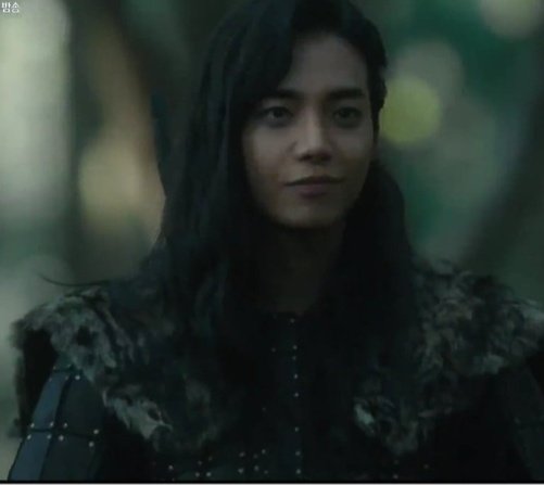 junnochu's tweet image. Ja que round6 hitou, os doramas estão sendo reconhecidos ASSISTAM AS CRÔNICAS DE ARTHDAL Arthdal Chronicles É PERFEITO, DE FANTASIA, CHEIO DE PLOT TWIST, CADA EPISÓDIO UMA SURPRESA DIFERENTE E TEM O JOONGKI, DE VINCENZO, COMO PP 
ASSISTAM PQ EU PRECISO QUE A @NetflixBrasil renove