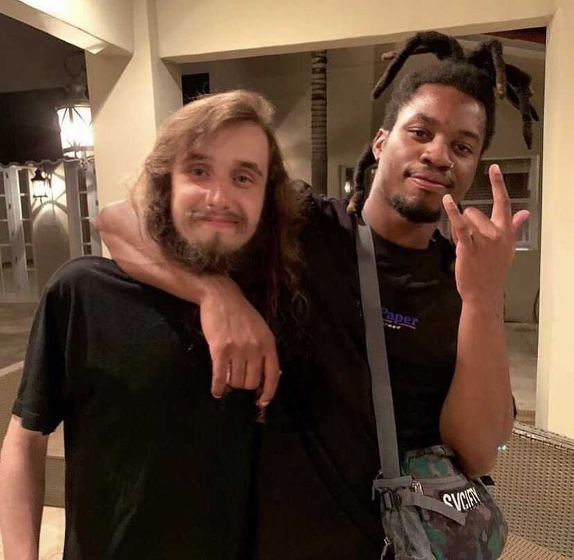 WIG SPLIT WITH <a href="/denzelcurry/">Denzel Curry</a> OUT NOW !!!

pouya.lnk.to/wigsplit