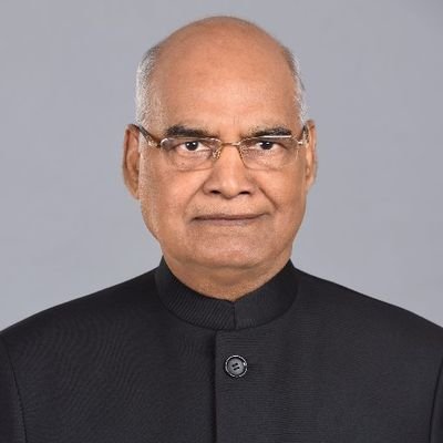 DD Chandana News (@ddchandananews) on Twitter photo ಇಂದು ರಾಜ್ಯ ಭೇಟಿಗಾಗಿ ಆಗಮಿಸುತ್ತಿರುವ <a href="/rashtrapatibhvn/">President of India</a> ರನ್ನು ಮುಖ್ಯಮಂತ್ರಿ <a href="/BSBommai/">Basavaraj S Bommai</a> ಬೆಂಗಳೂರಿನ HAL ವಿಮಾನ ನಿಲ್ದಾಣದಲ್ಲಿ ಸ್ವಾಗತಿಸಲಿದ್ದಾರೆ. ನಂತರ ಮುಖ್ಯಮಂತ್ರಿ ರಸ್ತೆ ಮಾರ್ಗವಾಗಿ ಮೈಸೂರು ಹಾಗೂ ಚಾಮರಾಜನಗರಕ್ಕೆ ತೆರಳಲಿದ್ದಾರೆ. 1/2. ಇಂದು ರಾಜ್ಯ ಭೇಟಿಗಾಗಿ ಆಗಮಿಸುತ್ತಿರುವ <a href="/rashtrapatibhvn/">President of India</a> ರನ್ನು ಮುಖ್ಯಮಂತ್ರಿ <a href="/BSBommai/">Basavaraj S Bommai</a> ಬೆಂಗಳೂರಿನ HAL ವಿಮಾನ ನಿಲ್ದಾಣದಲ್ಲಿ ಸ್ವಾಗತಿಸಲಿದ್ದಾರೆ. ನಂತರ ಮುಖ್ಯಮಂತ್ರಿ ರಸ್ತೆ ಮಾರ್ಗವಾಗಿ ಮೈಸೂರು ಹಾಗೂ ಚಾಮರಾಜನಗರಕ್ಕೆ ತೆರಳಲಿದ್ದಾರೆ. 1/2.