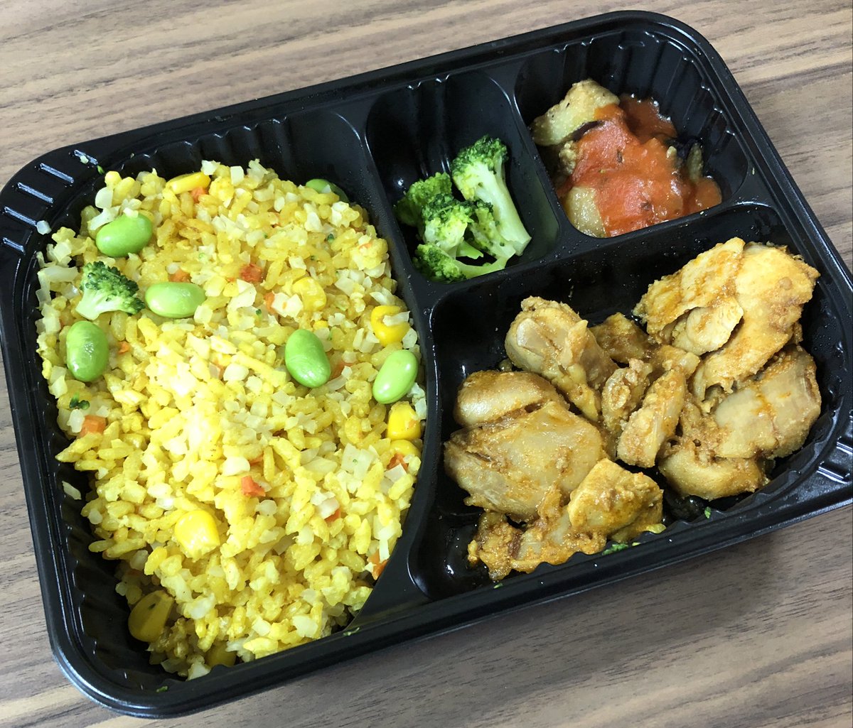 tg_originals's tweet photo. 150種類以上の宅配弁当を食べ比べし、レビューを投稿している宅食さん（@TAKUSHOKUSAN）に「コスパの良い低糖質弁当トップ5」を選んでもらいました！
https://t.co/YS448cEIbh https://t.co/S3yIYTKVVR