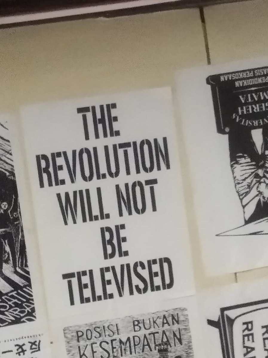 INVSNTHEORY's tweet photo. JALAN SENYAP REVOLUSI https://t.co/CC63A2hJ2g