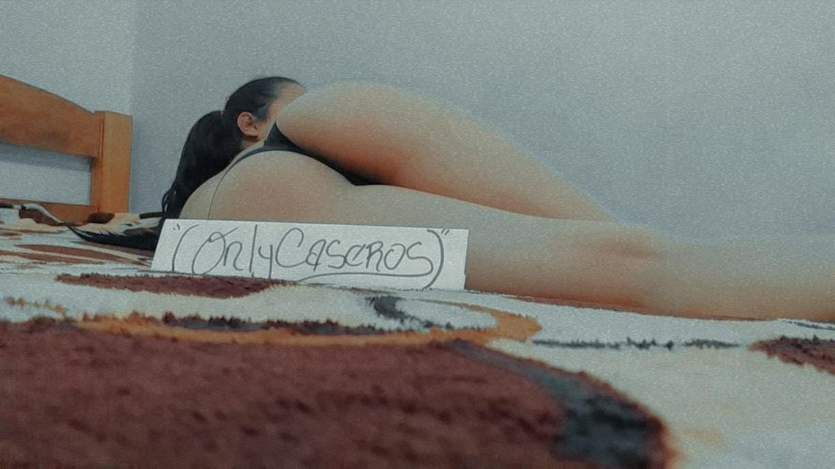 onlycaseros's tweet photo. Mi amiga 😼

#zing #ass #casero #latina #colombiana  #Mexicana #Venezolana #onlyfansperu #onlyfansmexicana #leak #onlyfanspics #Promo #FolloForFolloBack #models https://t.co/4c8bjkQZSj https://t.co/UgBa6BgwNH