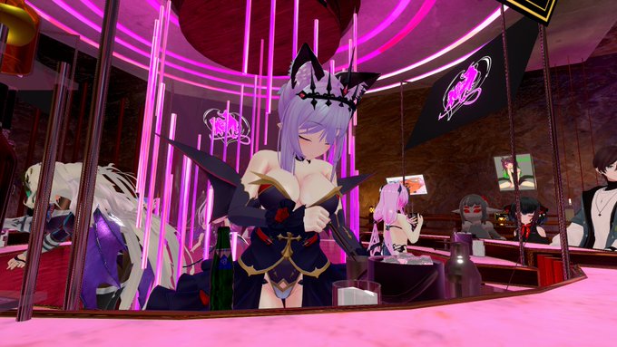 #サキュバス酒場
初めて行ってみたけどなんかすごかった(小並感 