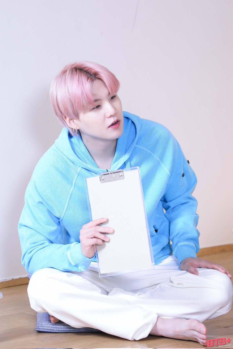 Run BTS! EP.154 | Behind Photos

SUGA <a href="/BTS_twt/">방탄소년단</a> #SUGA #슈가