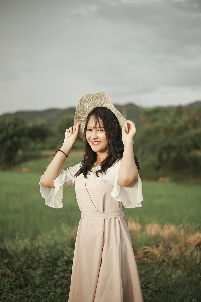 sthuhtet5's tweet photo. In frame - Khon Cho Thar

#portraitphotography #lightroom #ootd #ootdmyanmar #cute #Myanmar #Burma #asian #asiangirls #siimaginations #myanmargirls #mandalay #visual #portrait https://t.co/waHuY70DT3
