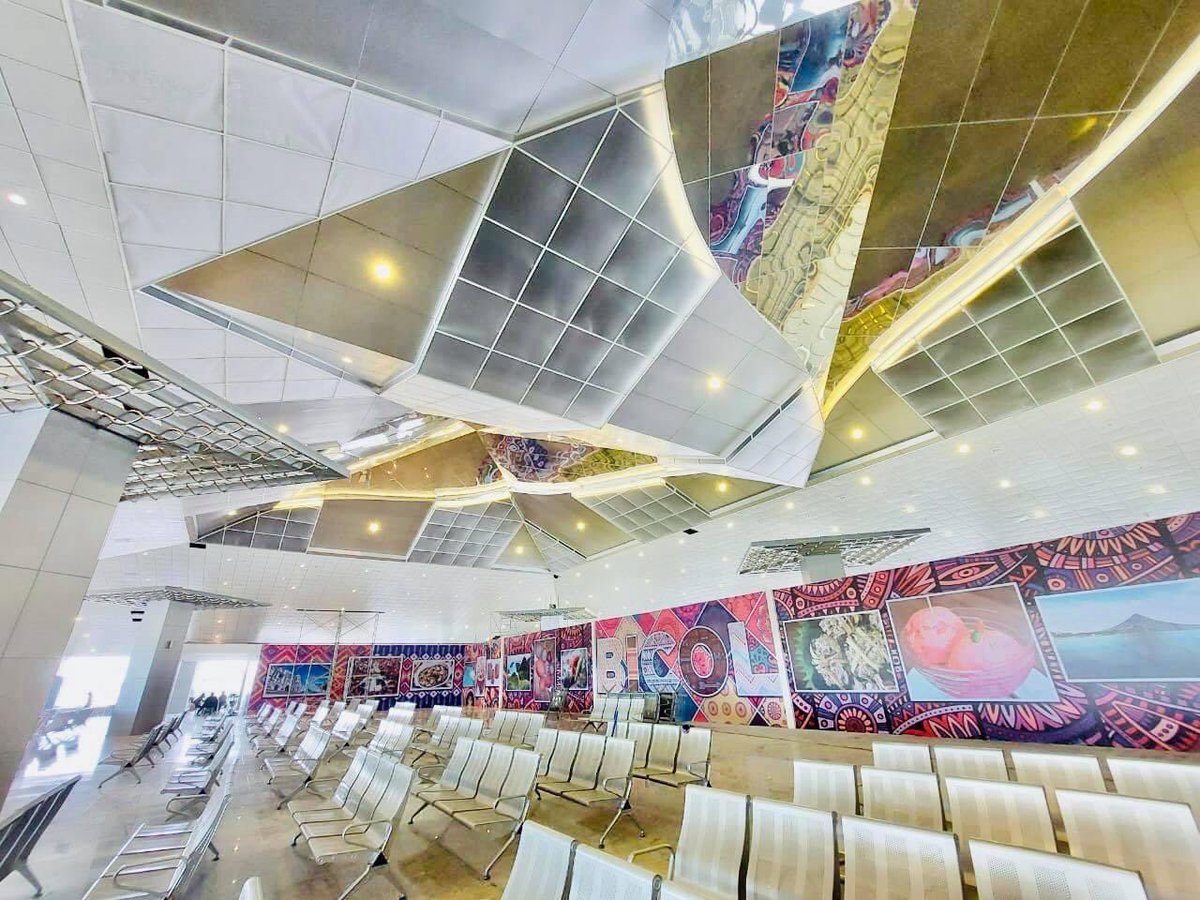PTVph's tweet photo. TINGNAN: Ibinahagi ni Transportation Sec. Art Tugade ang mga kuha sa malapit nang matapos na Bicol International Airport (BIA) sa kanyang Facebook post ngayong araw ng Miyerkules (Okt. 6). https://t.co/NhDyVhewoJ