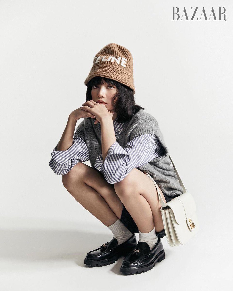 Mọi người giúp em có 10fl để được tính tw với 😭

JUSTICE FOR LISA 
 #YGLetLisadoHerWork