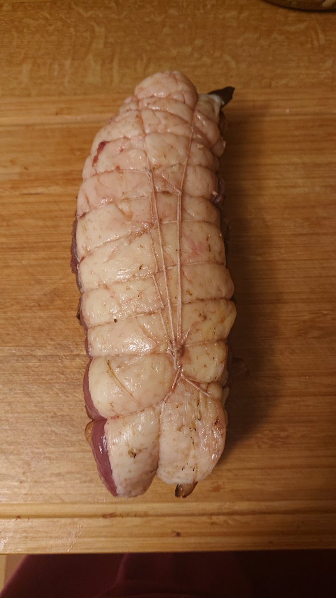 diosseize's tweet photo. 2 #magrets, des #cèpes du matin ,ficelle, sel, #piment d'#Espelette, four 45mn a 180° et à table un pet de rouge de #TURSAN, fromage #brebis #Onetik, un régal.
Que du local.
#canard #gastronomie
#bouchers #boucherie #volailles #Landes #PaysBasque #hartère https://t.co/JxndumKZFU