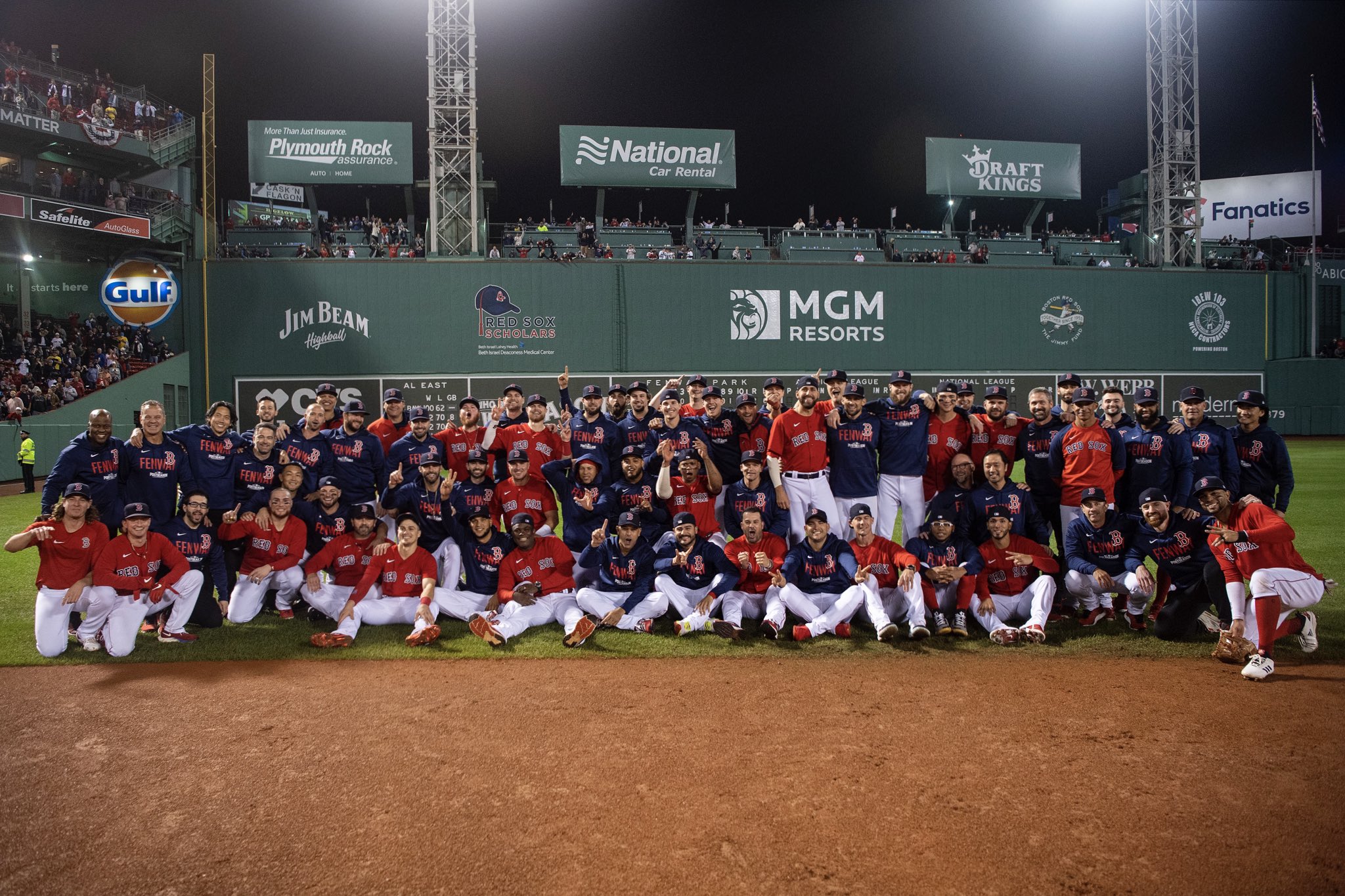 Red Sox on Twitter "Fam ️ https//t.co/6HfDkm9huH" / Twitter