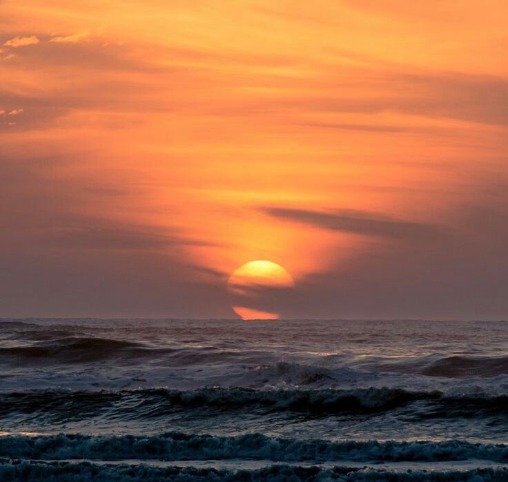 YJWL0VER's tweet photo. Hanggang sa Muling Pagsikat ng Araw ㅡ #enhypenau

Seven best friends that are rebelled prisoners who escaped the prison together to enjoy the very last time with each other. For the last moment, they waited for the sunset, and drown themselvesㅡ together. https://t.co/gdn6s7MzWE