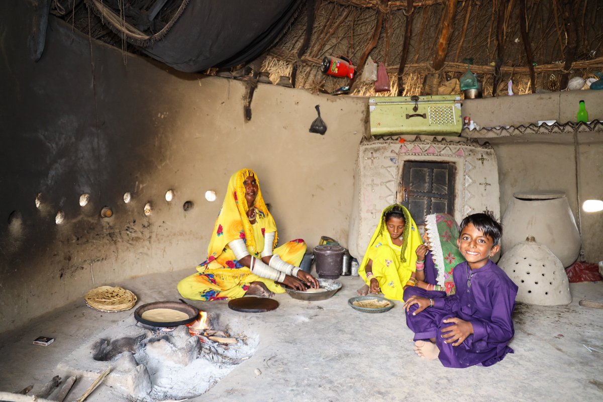 PPAFofficial's tweet photo. Read this tale of a rural woman, Dani, whose family started livestock trade in the Thar desert of #Pakistan with the support of @GovtofPakistan🇵🇰 & @IFAD.
Click this🔗https://t.co/Vrq3YVM9l1
#RestoringHopes 💙
#InvestInRuralPeople👨👨👧👦
#TalesOfChange 🏆
#IFAD #NPGP #TRDP #SDGs https://t.co/AiXo8s1qPI
