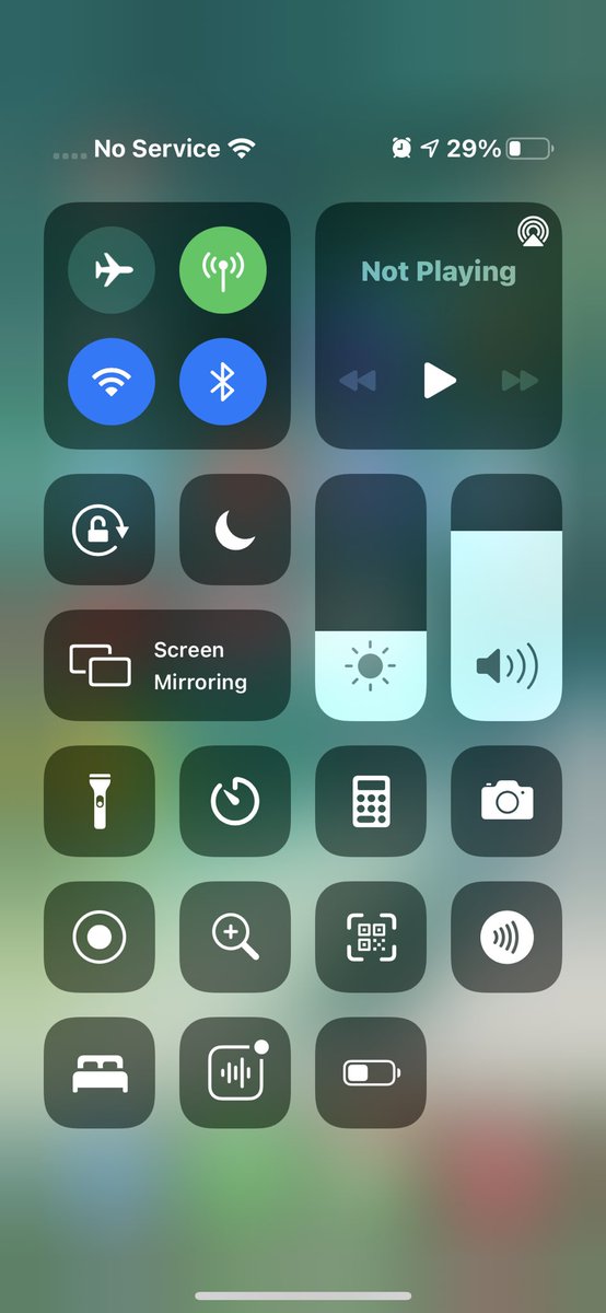 TheBlackCoatMan's tweet photo. No network, It's been more than 2 hours to Reliance jio network down.
#jiodown @reliancejio @JioCare 
Please try to solve the problem ASAP https://t.co/nROdivgcje