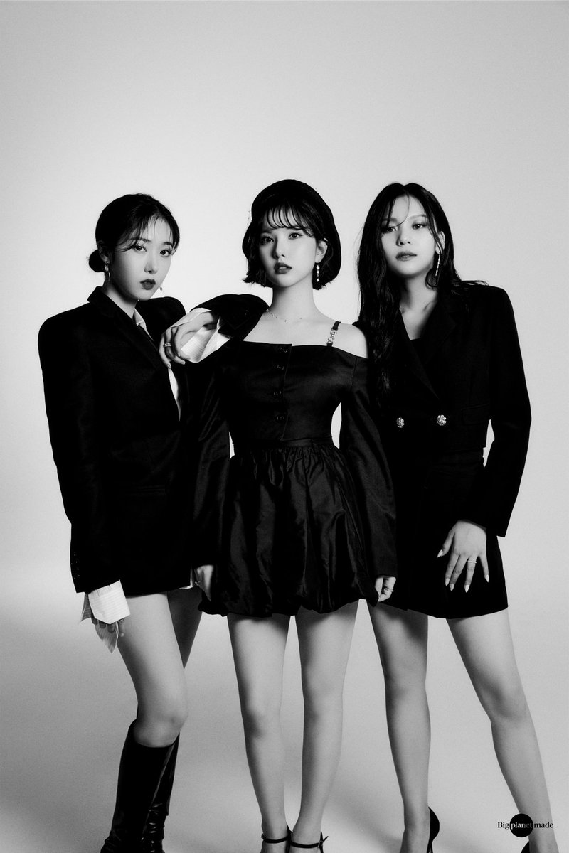 luminous__en's tweet photo. 여자친구 그리고 비비지 응원해 사랑해-♡
김소정 정예린 정은비 최유나 황은비 김예원 🖤💚💛💙❤ https://t.co/5ZY1JaDzPN