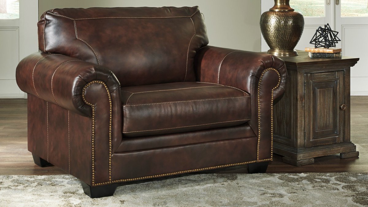 Ashleyfurn_KE's tweet photo. Love at first sight. You can enjoy the pleasure of real leather while still living well within your budget with this sofa set. 
#ashleyfurniture #fairdealfurniture  #homefurniture #ashleykenya #thisishome  #furnitureforhome  #livingroomdecor  #comfort #livingroom  #sofainkenya https://t.co/Rrbx66KGr8