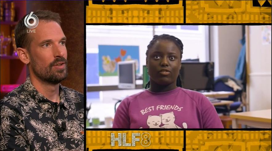 "De beperking doet er niet toe". Meester Wouter vertelt in <a href="/HLF8live/">HLF8</a> hoe tof het is om met de doelgroep slechtziende en blinde leerlingen te werken en welke mogelijkheden er voor hen zijn. De leerlingen: "Een meester om van te houden" #DagvandeLeraar. kijk.nl/programmas/hlf…
