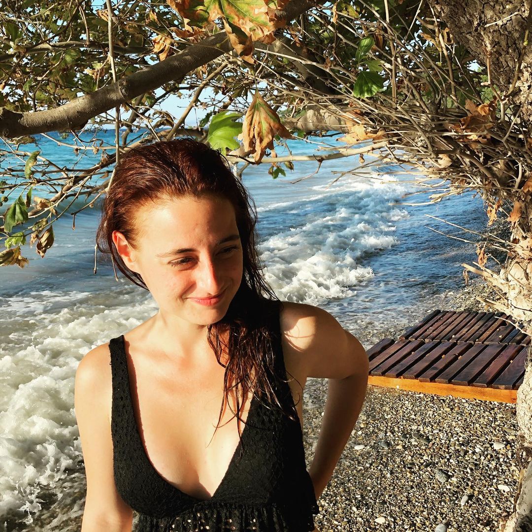 Ünlü Türk Dizi Oyuncuları on X: "Nazlı Bulum https://t.co/QuVBTCpFnI" / X